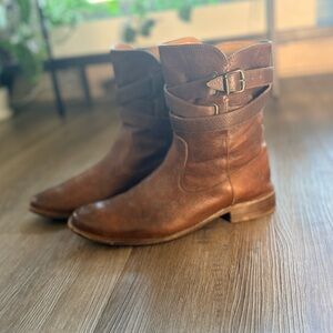 Frye Women's Paige Short Riding leather boots